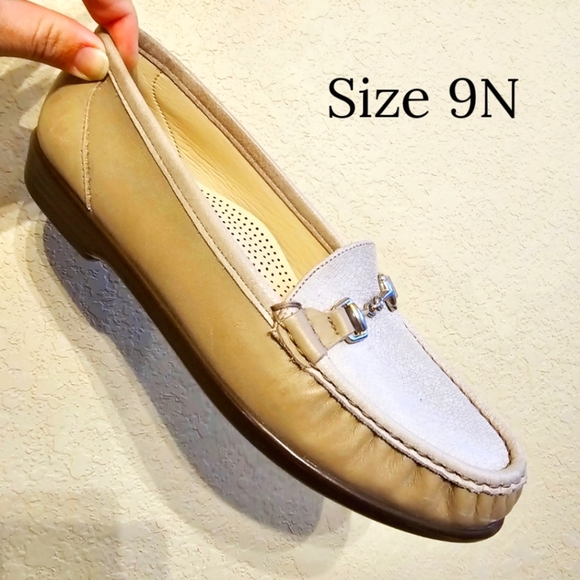SAS Tripad Metro Slip On Horse Bit Loafer 9 Narrow Comfort Neutral Leather - Picture 1 of 8